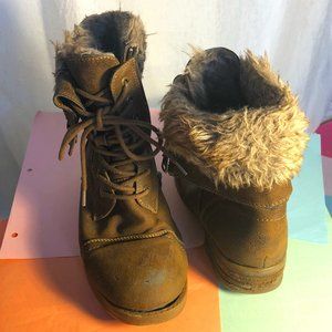 Comfort Faux Fur Lined Trim Combat Moto Booties (Size 7)